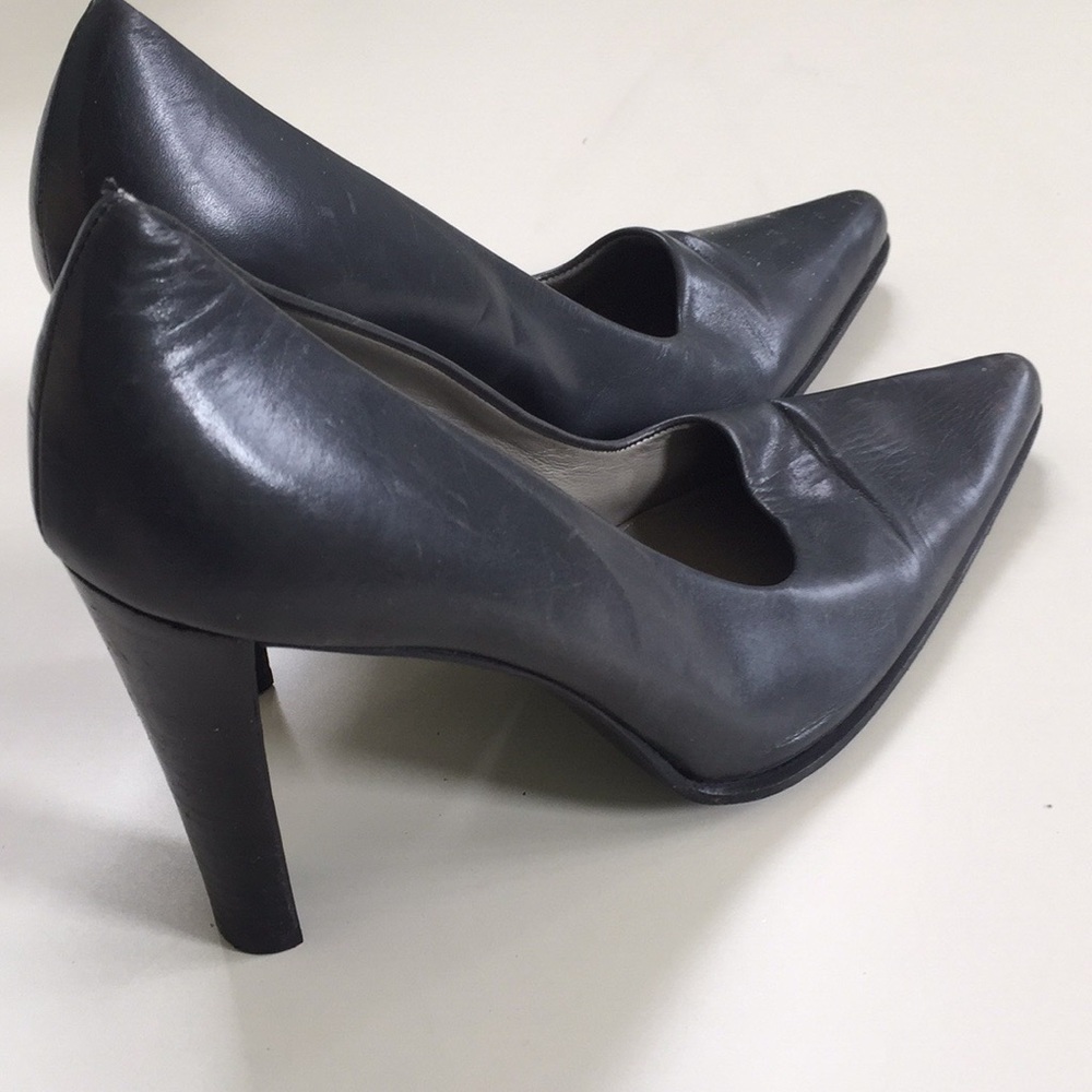 Prada Shoes - Picture 2 of 6